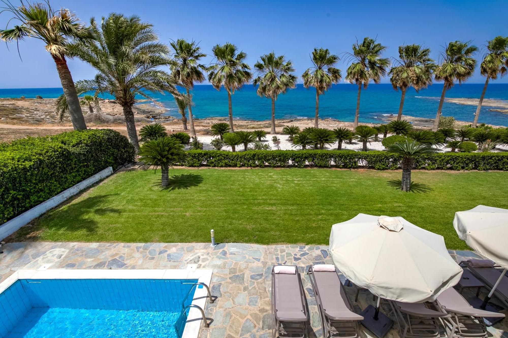 Platzia Beach Villas Пафос Екстериор снимка