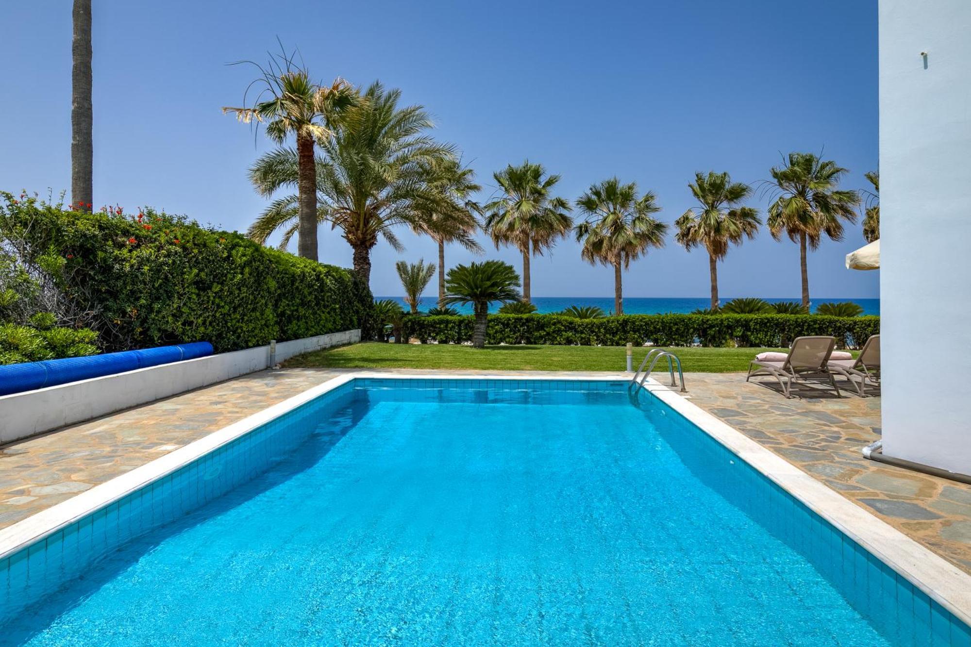 Platzia Beach Villas Пафос Екстериор снимка
